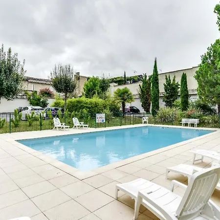 Апартаменты Nice Apartment Central Bordeaux *