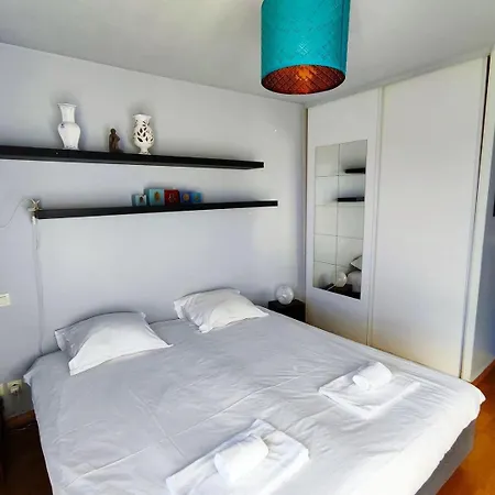 Nice Apartment Central Bordeaux * בורדו